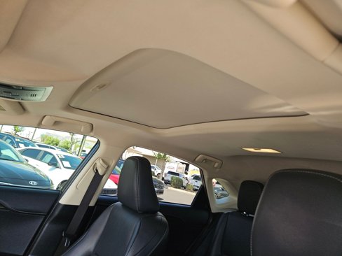 Used 2017 Lexus NX 300h AWD image 16