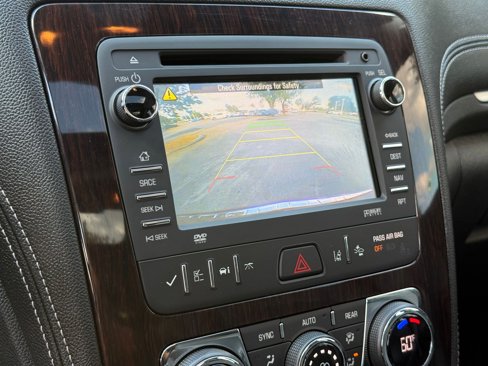 Used 2017 Chevrolet Traverse Premier image 25