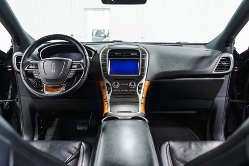 Used 2020 Lincoln Nautilus Reserve image 9