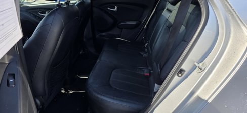 Used 2013 Hyundai Tucson Limited w/ Premium Pkg image 11
