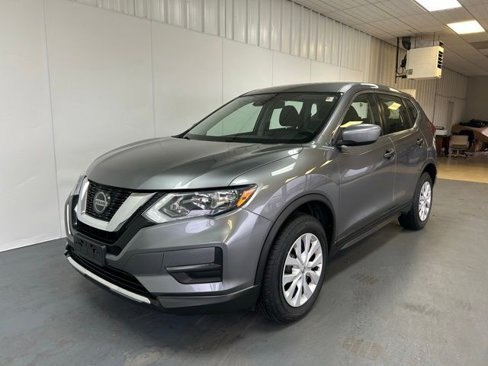 Used 2019 Nissan Rogue S image 4