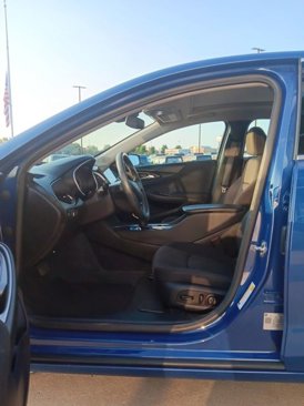 Used 2023 Chevrolet Malibu LT image 9