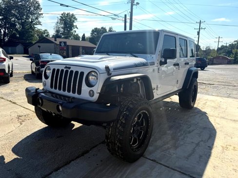 Used 2014 Jeep Wrangler Unlimited Sahara image 17