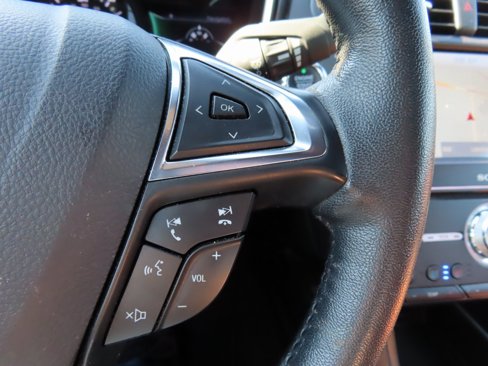 Used 2020 Ford Fusion Energi Titanium image 21