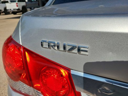 Used 2016 Chevrolet Cruze LS image 7
