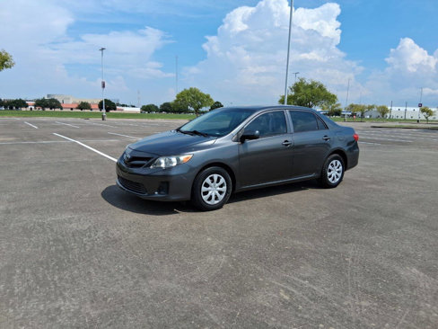 Used 2012 Toyota Corolla L image 2