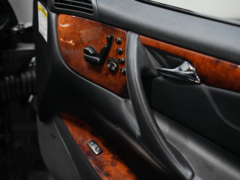 Used 2005 Mercedes-Benz CL 55 AMG image 25