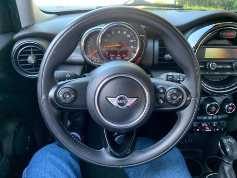 Used 2015 MINI Cooper 4-Door Hardtop image 30