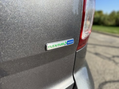 Used 2014 Ford Explorer XLT image 35