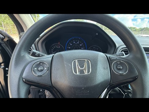 Used 2022 Honda HR-V LX image 12