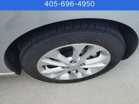 Used 2021 Chevrolet Spark LT image 26