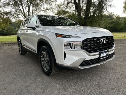 Used 2021 Hyundai Santa Fe SE image 2