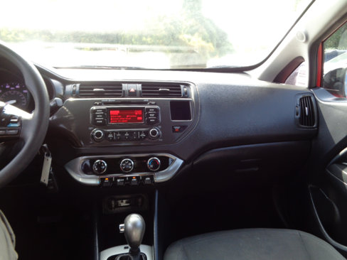 Used 2013 Kia Rio EX image 25