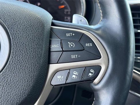 Used 2014 Jeep Grand Cherokee Overland w/ Advanced Technology Group image 10