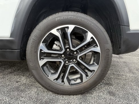 Used 2022 Jeep Compass Limited image 10