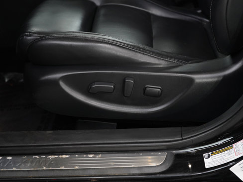 Used 2017 Nissan Maxima 3.5 SV image 18