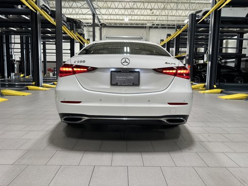 Certified 2022 Mercedes-Benz C 300 4MATIC Sedan image 4