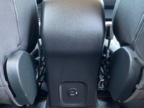 Certified 2022 Ford Escape SE w/ SE Sport Appearance Package image 38