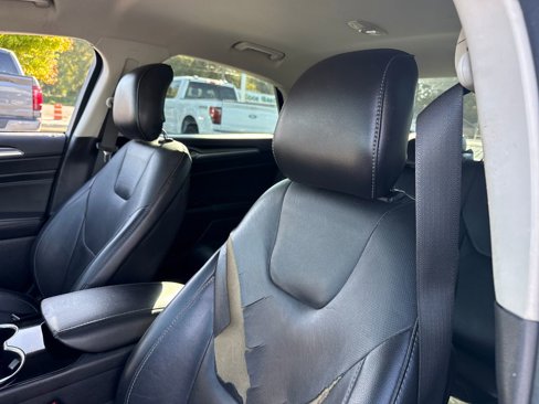 Used 2014 Ford Fusion Titanium image 25