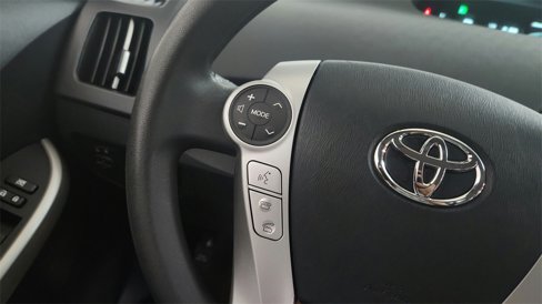 Used 2013 Toyota Prius Plug-In Hybrid image 24
