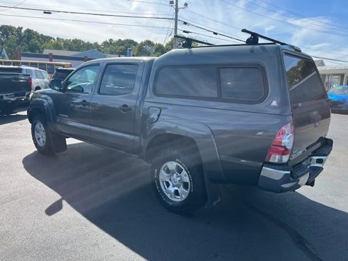 Used 2014 Toyota Tacoma 4x4 Double Cab image 3