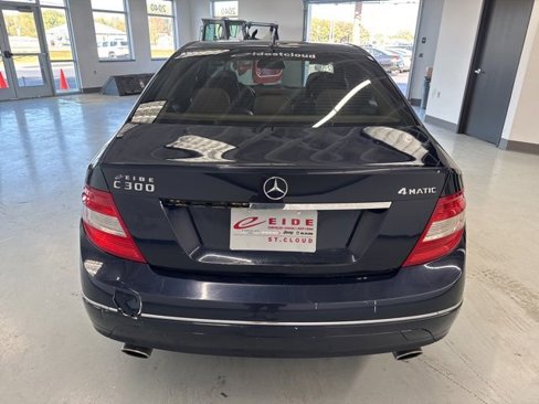 Used 2010 Mercedes-Benz C 300 4MATIC Sedan image 9