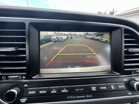 Used 2017 Hyundai Elantra Limited w/ Limited Ultimate Package 05 image 17