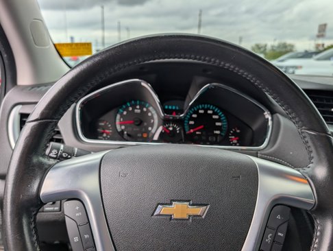 Used 2016 Chevrolet Traverse LT w/ Style and Technology Package image 11