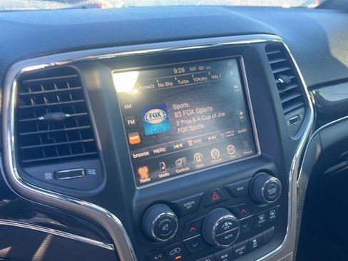 Used 2016 Jeep Grand Cherokee Limited 75th Anniversary image 15