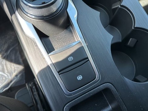New 2025 Ford Escape SE image 29