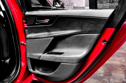 Used 2017 Jaguar XE Prestige image 38