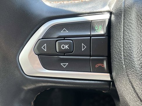 Certified 2022 Jeep Compass Limited image 20