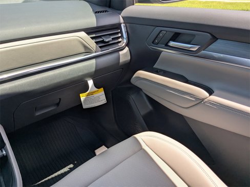 New 2026 GMC Terrain Elevation w/ Elevation Premium Package image 17