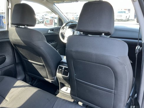 Used 2022 Kia Sportage LX image 32