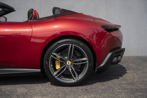 Used 2024 Ferrari Roma Spider image 16