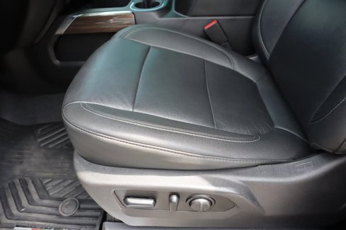 Used 2021 Chevrolet Silverado 1500 LT Trail Boss w/ Convenience Package II image 19