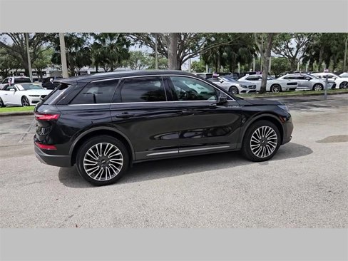 Used 2022 Lincoln Corsair Reserve image 32