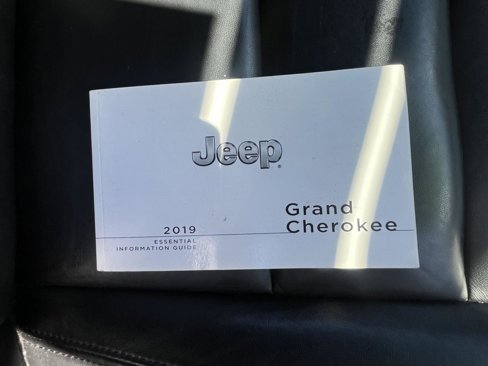 Used 2019 Jeep Grand Cherokee Limited image 23