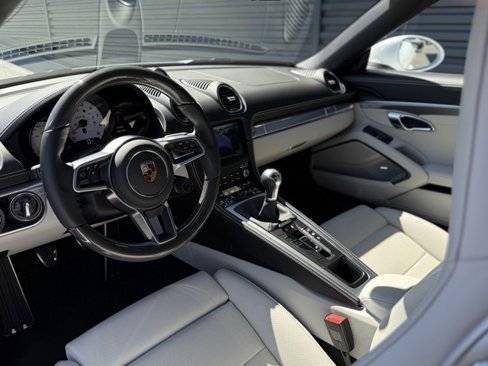 Certified 2025 Porsche 718 Boxster GTS image 4