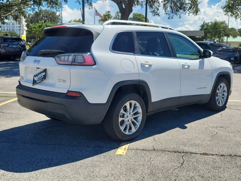 Used 2019 Jeep Cherokee Latitude w/ Popular Appearance Group image 4