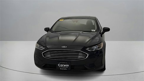 Used 2020 Ford Fusion SE image 2