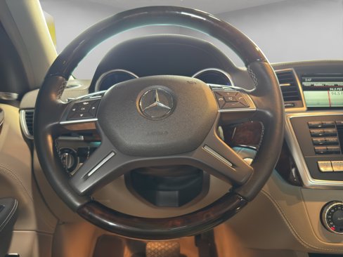 Used 2014 Mercedes-Benz ML 550 4MATIC image 10