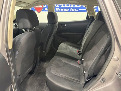 Used 2013 Nissan Rogue S image 18