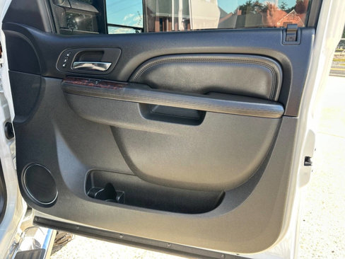 Used 2013 GMC Sierra 3500 Denali image 21