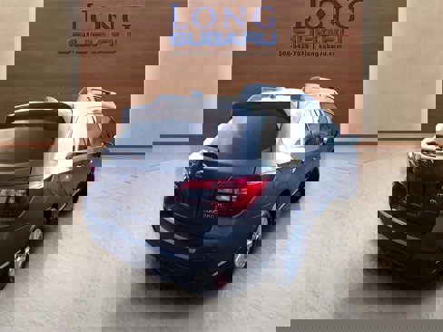 Used 2019 Subaru Outback 2.5i Premium image 7