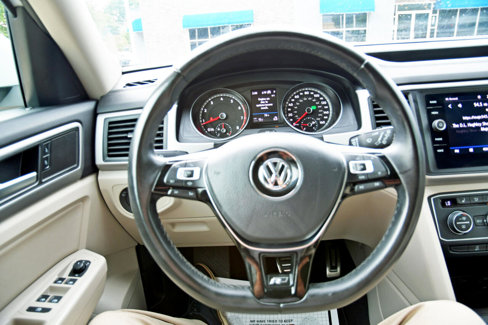 Used 2020 Volkswagen Atlas SE w/ Panoramic Sunroof Package image 15