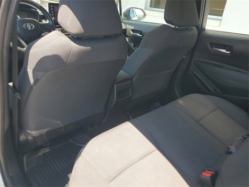 Used 2021 Toyota Corolla LE image 29