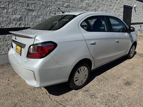 New 2024 Mitsubishi Mirage G4 ES image 3