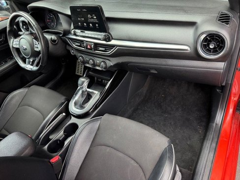 Used 2020 Kia Forte GT-Line image 17
