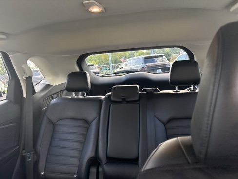 Used 2021 Ford Edge SEL w/ Convenience Package image 11